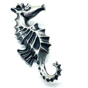 Vintage Silver Tone Seahorse Brooch Pin Nautical Jewelry